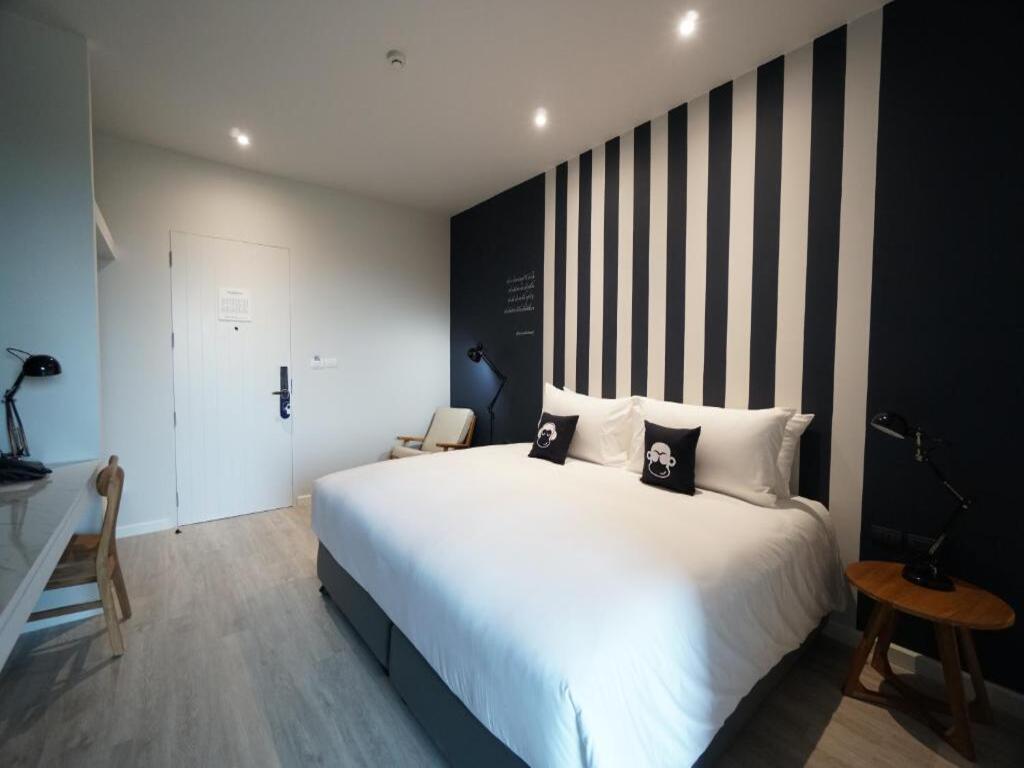 Blu monkey chanthaburi_CHIMPANZEE BATH POD